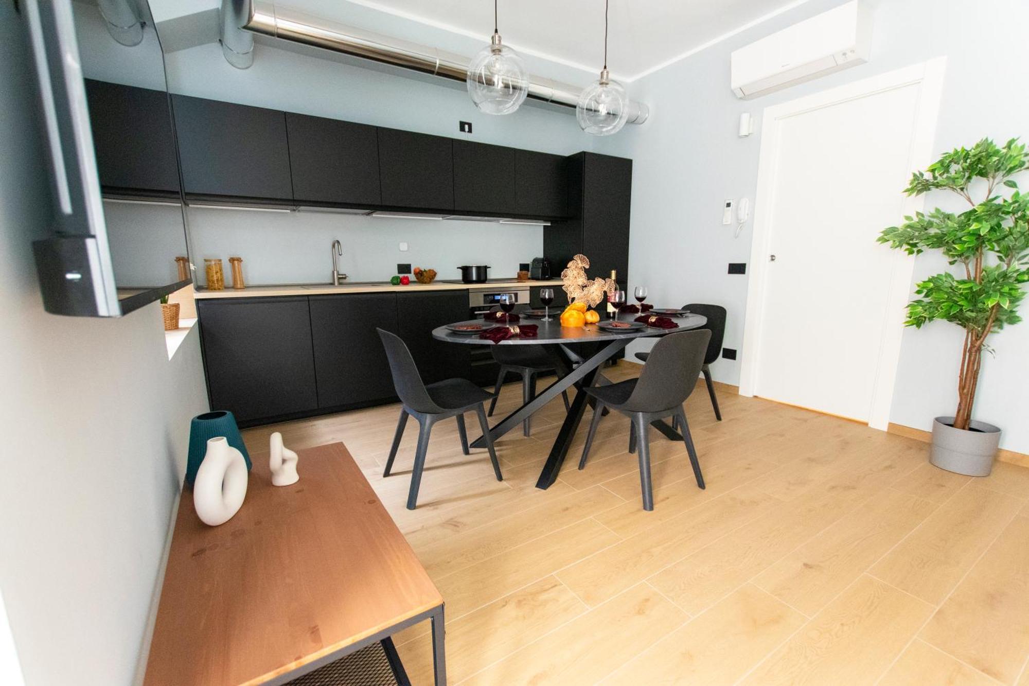 Apartment Ihost Luxury -private Parking- Plana 3 Mailand